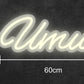 Personalisierbares Neon - LED - Schild in Pink, ideal als Wanddekoration für Wohnzimmer oder Geschäftsräume